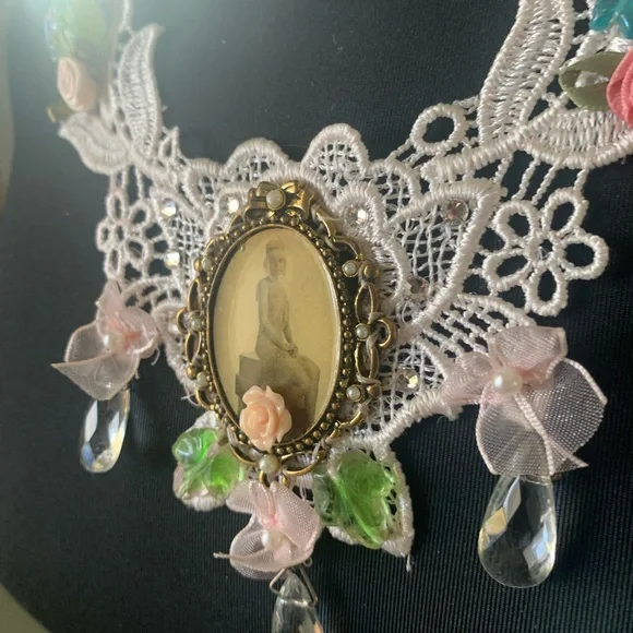 Bib Necklace flapper image glass hand sewn glass beads satin ribbon flowers - Picture 4 of 17